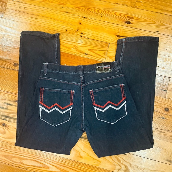 Refuse Jeans - Picture 2 of 3